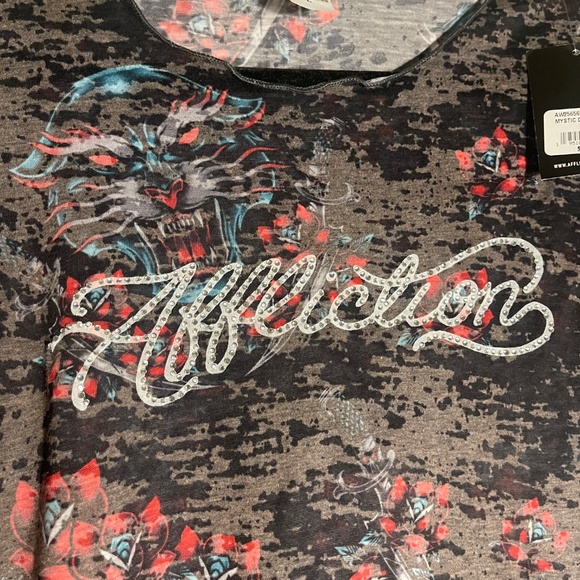 Women’s Affliction size L - Picture 2 of 4